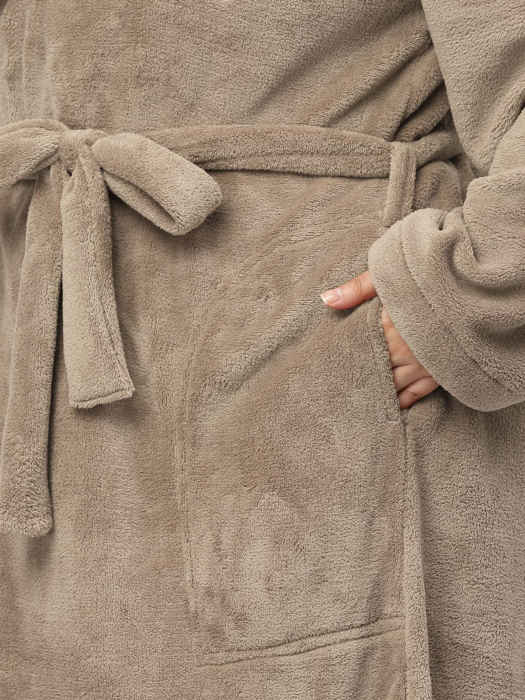 KLOTTHE Plus Size Brown Woollen Long Sleeves Bath Robe With Belt