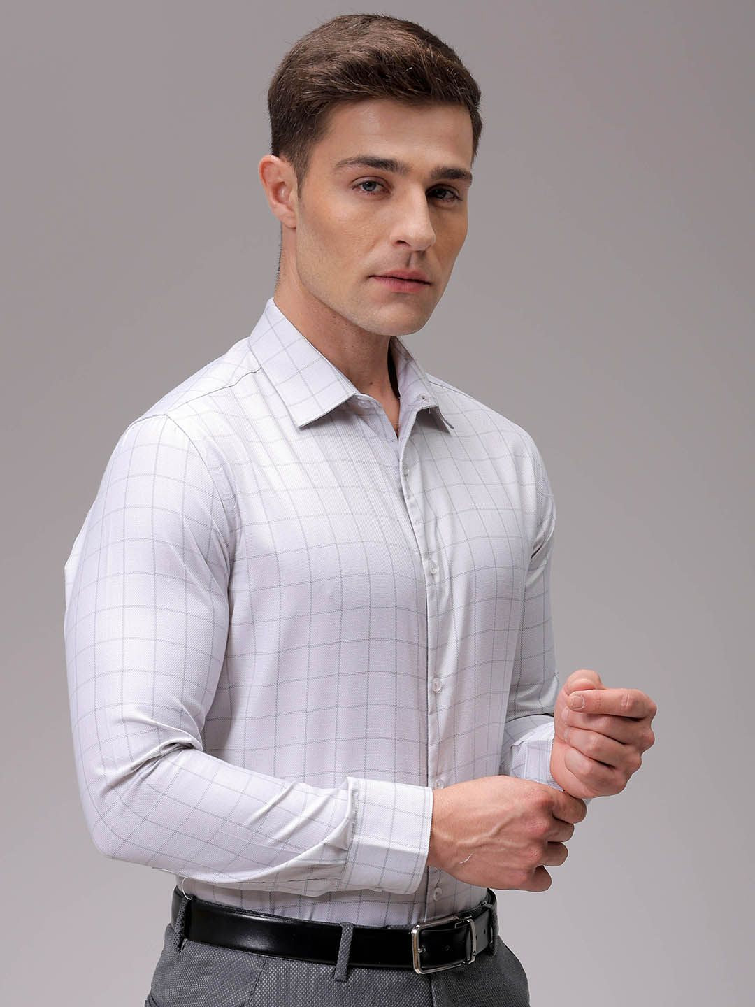 The Indian Garage Co. X Luxe Men Slim Fit Opaque Checked Formal Shirt