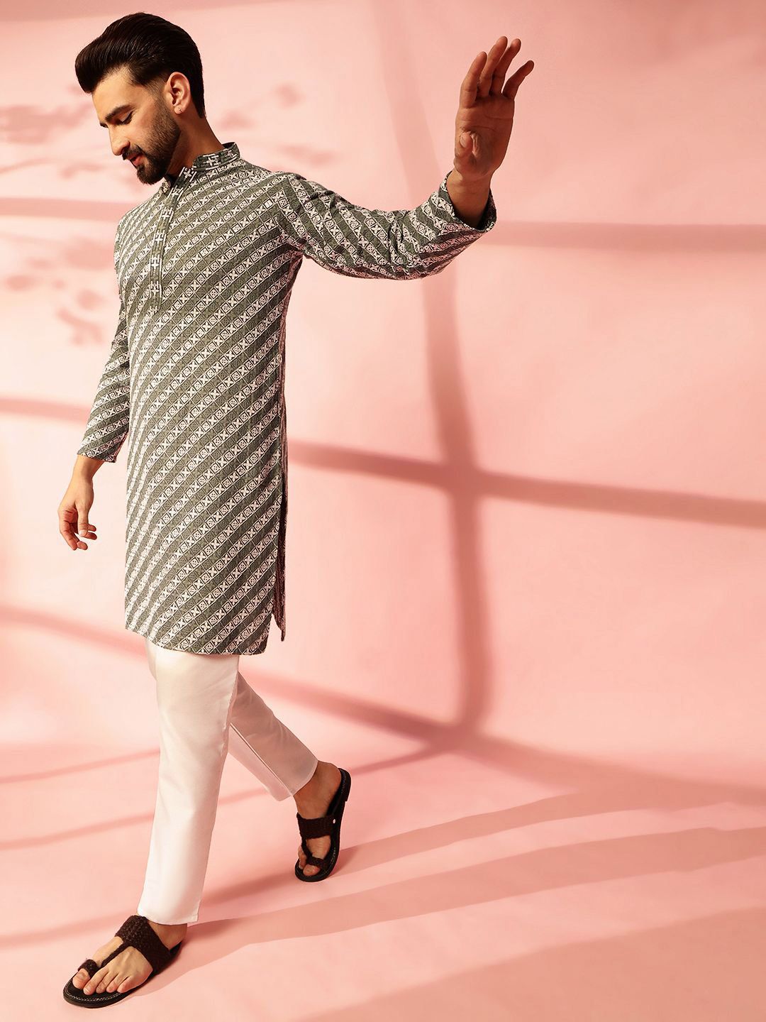 Anouk Men Embroidered Regular Sequinned Pure Cotton Kurta with Pyjamas