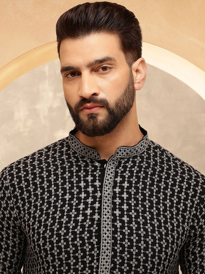 Anouk Grey Floral Embroidered Mandarin Collar Sequinned Pure Cotton Kurta With Pyjama