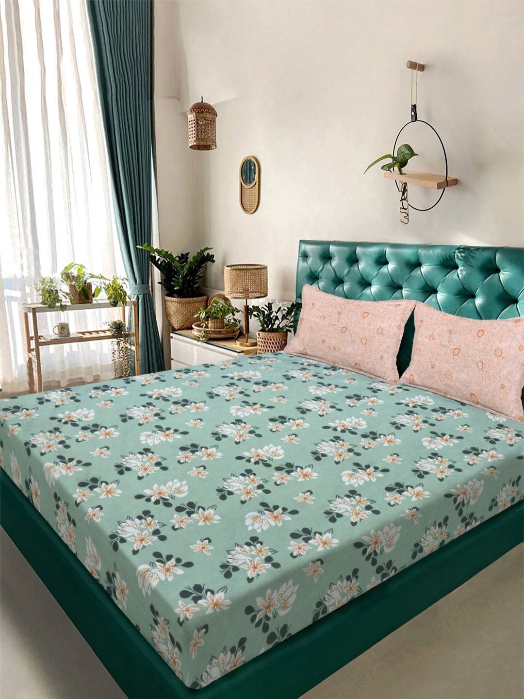 Aura Green & White Floral Printed 300 TC Double King Bedsheet Set-2.50 m X 2.25 m