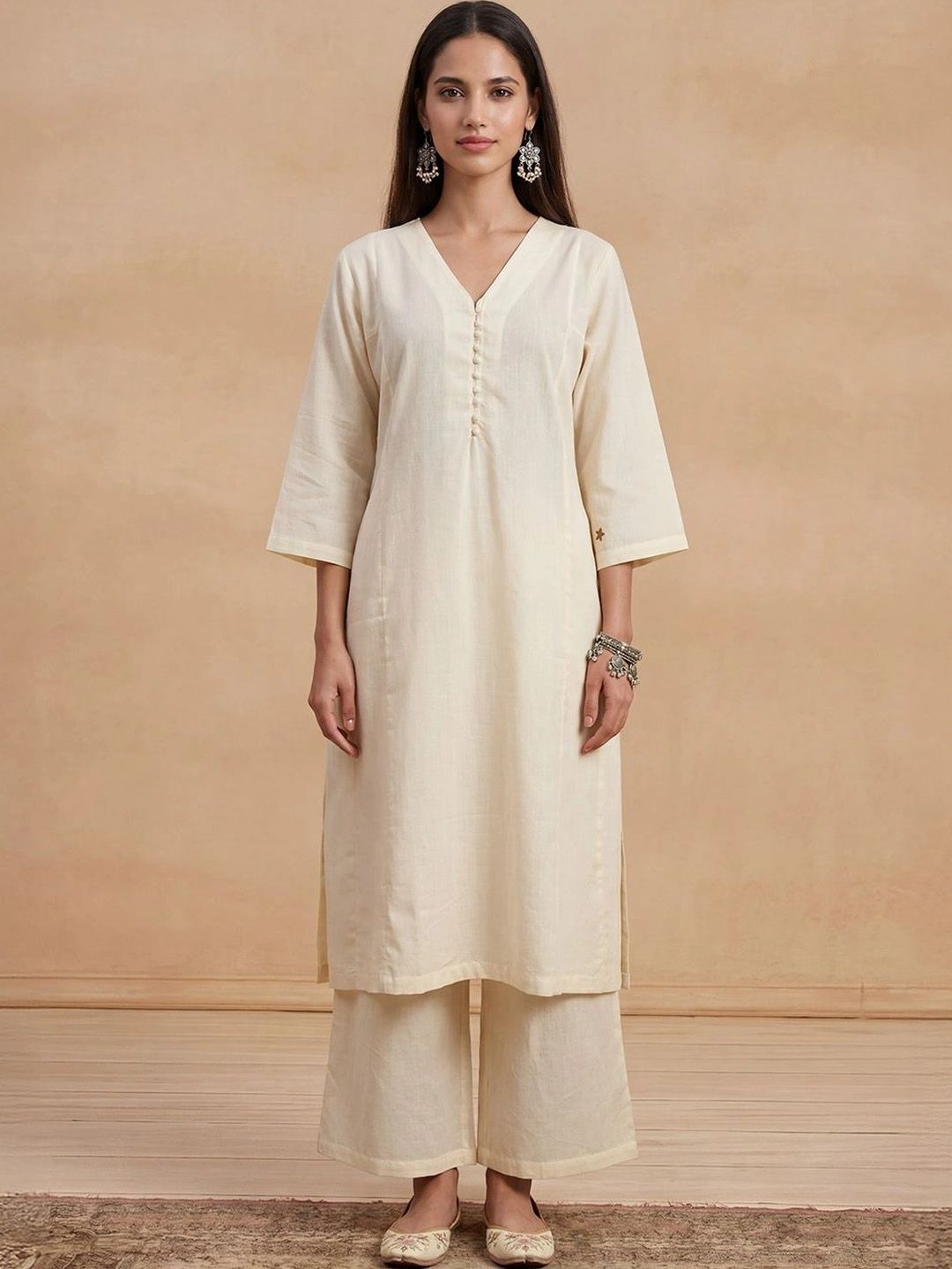 House of Chikankari Women Regular Chikankari Kurta with Trousers