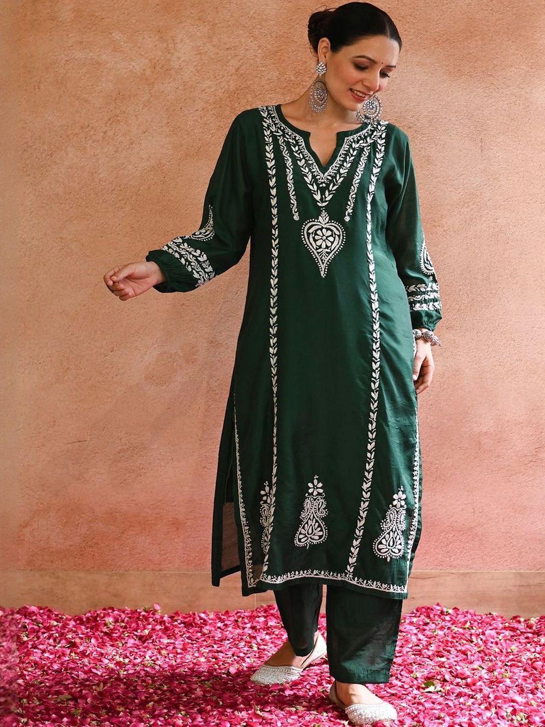 House of Chikankari Women Bottle Green Chanderi Chikankari Embroidered Kurta Set