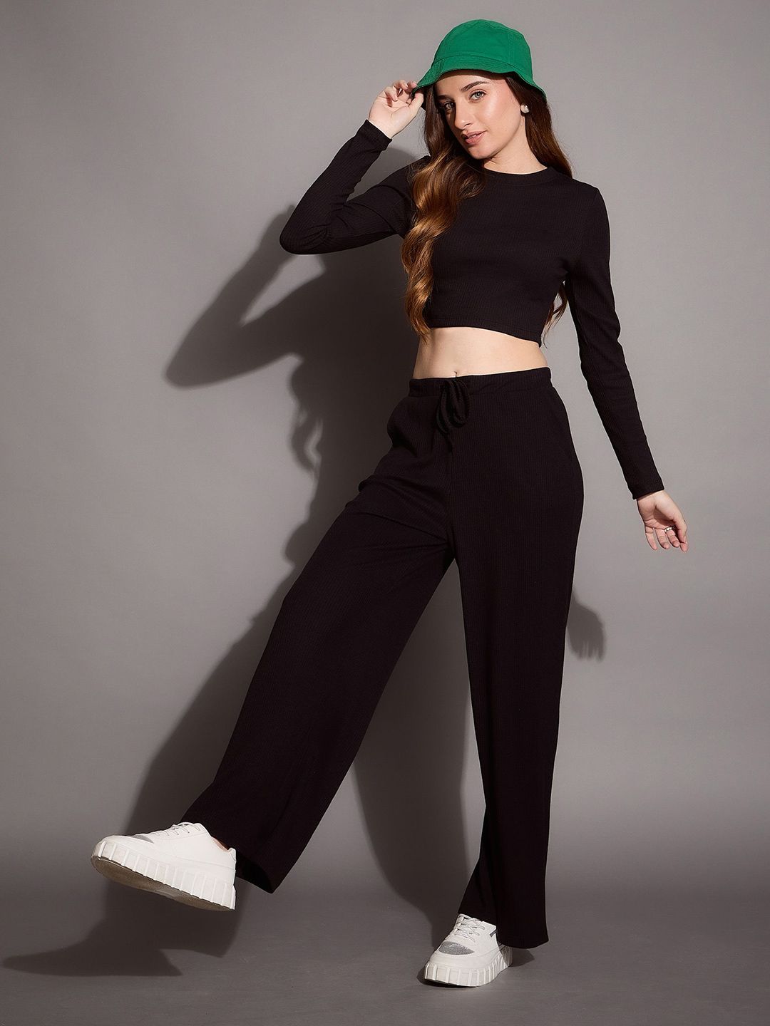SASSAFRAS BASICS Cotton Crop Top