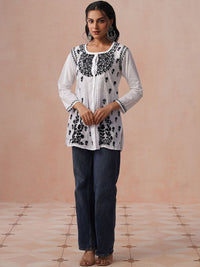 House of Chikankari Women Embroidered Chikankari Kurta