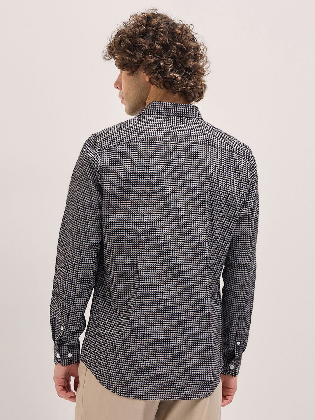 THE BEAR HOUSE Men Spread Collar Geometric Printed Cotton Tailored Fit Formal Shirt
