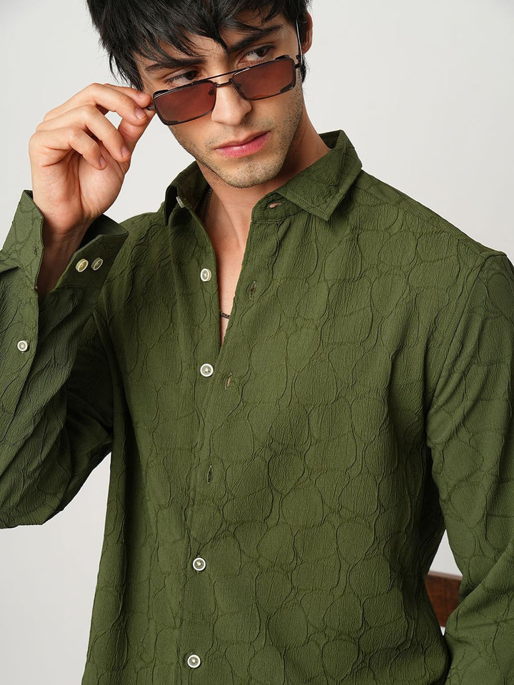 VASTRADO Men Classic Slim Fit Opaque Casual Shirt