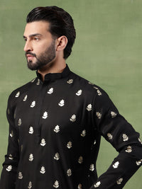 SOJANYA Men Floral Printed Kurta