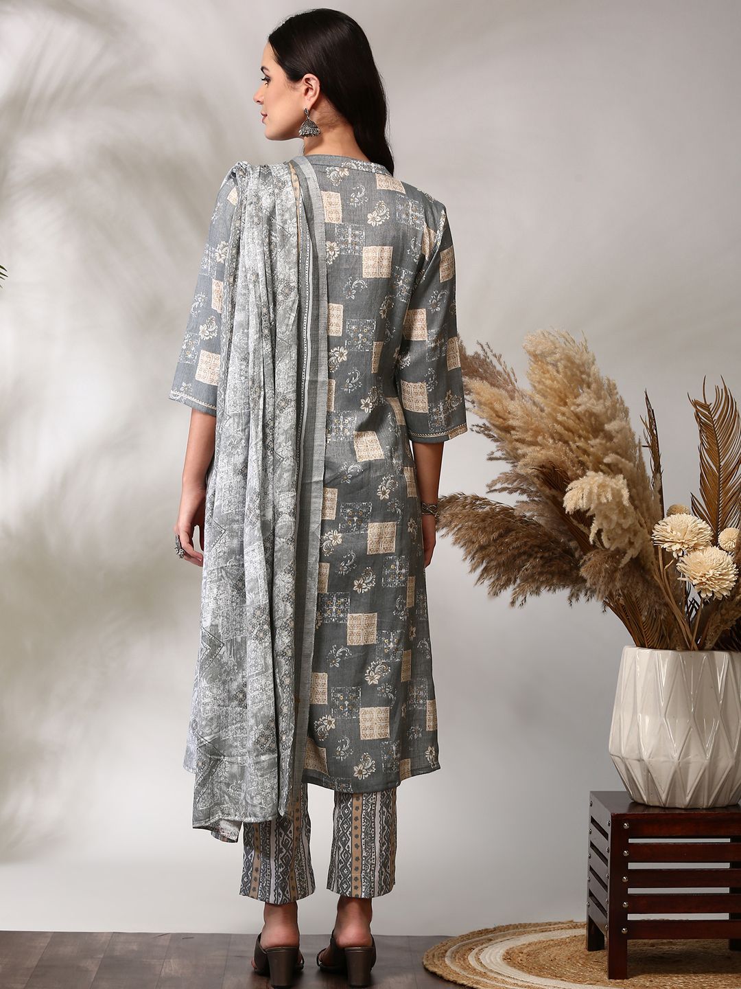 Anouk Geometric Printed Regular Straight Kurta with Trousers & Dupatta