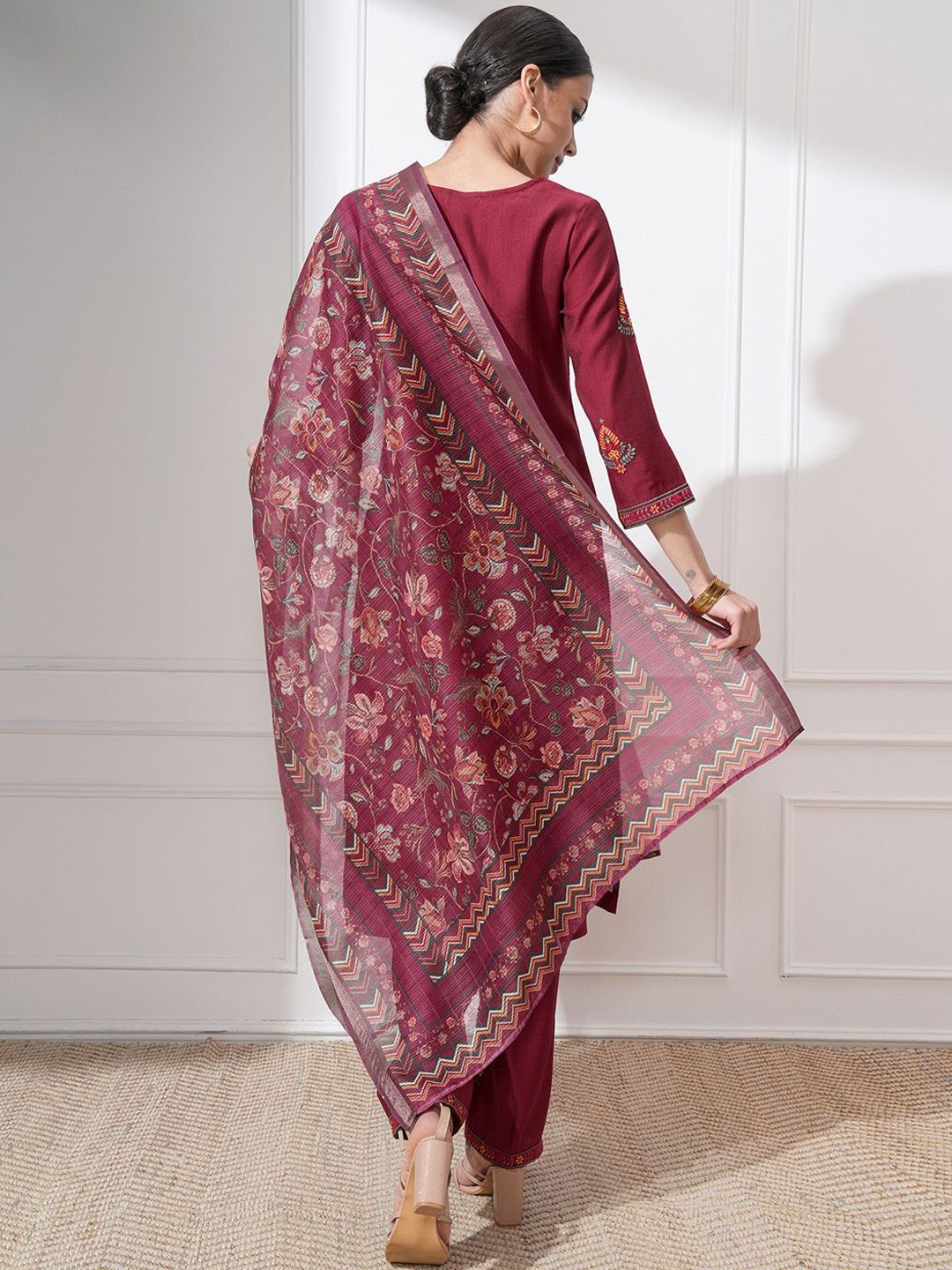 Vishudh Women Ethnic Motifs Embroidered Regular Thread Work Kurta with Trousers & With Dupatta