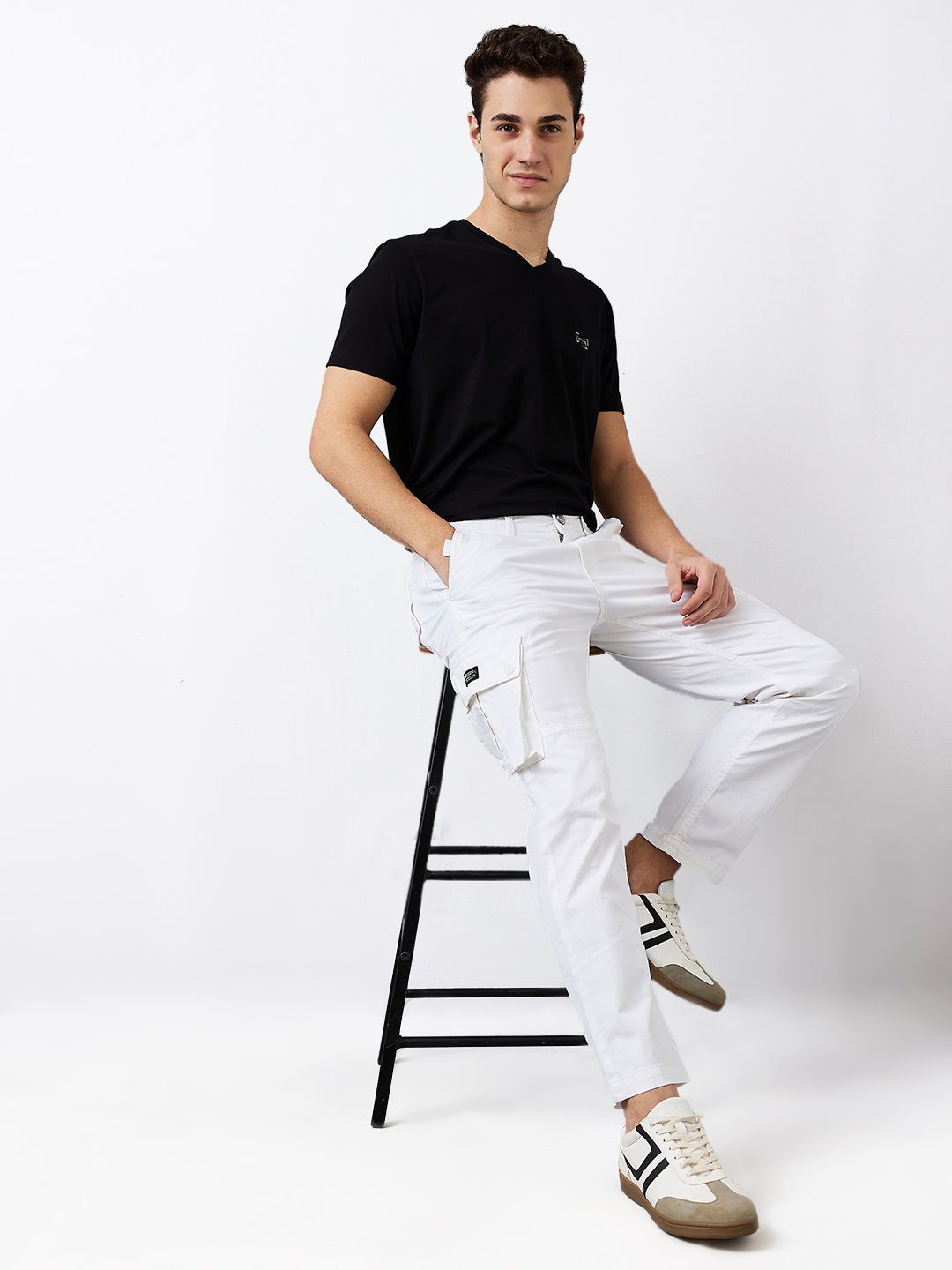 SPYKAR Men Straight Fit Cotton Cargos