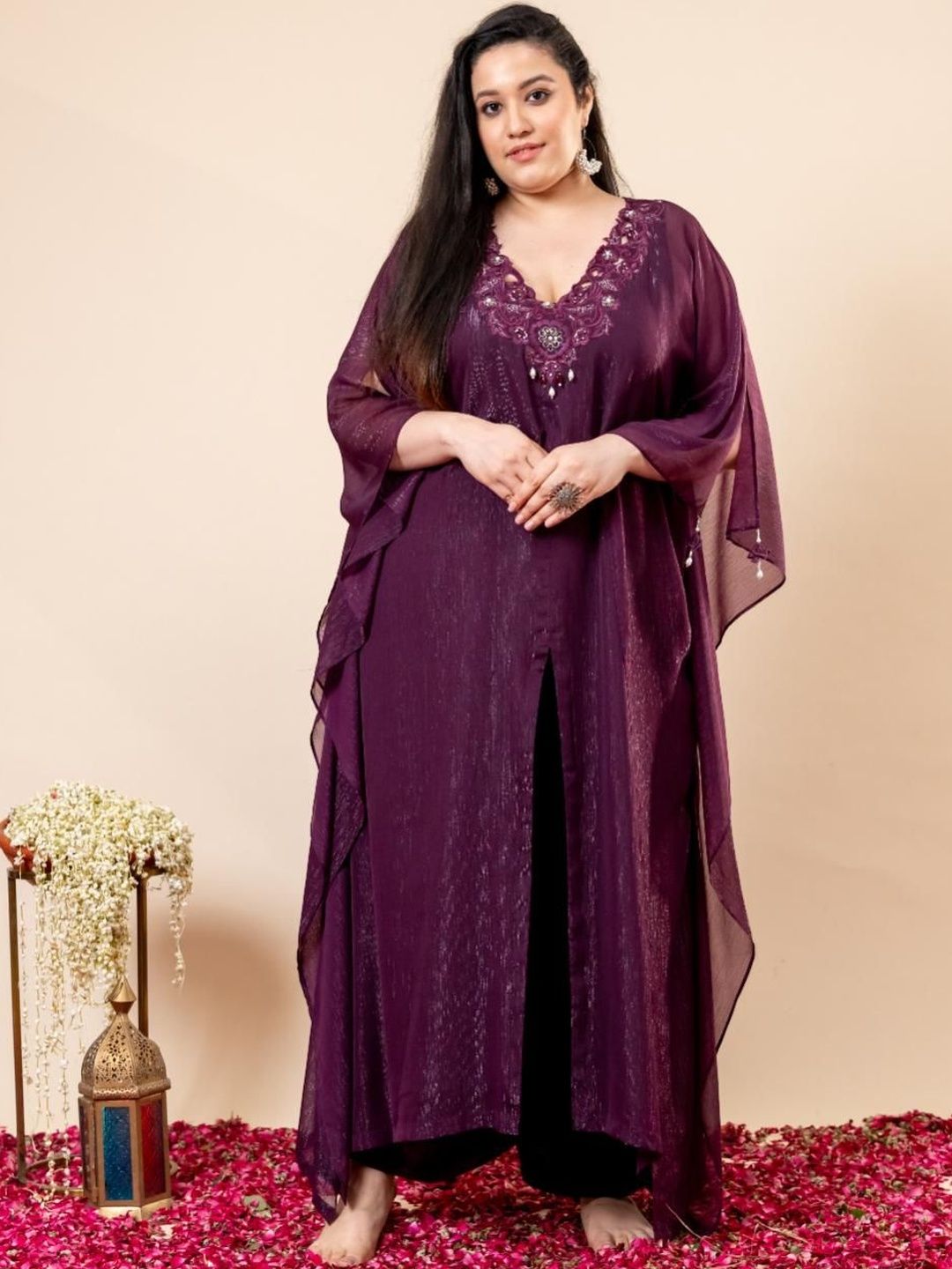 Set Kaftan & Seluar Co-Ords Sulam Mamicha Mehfil V-Neck