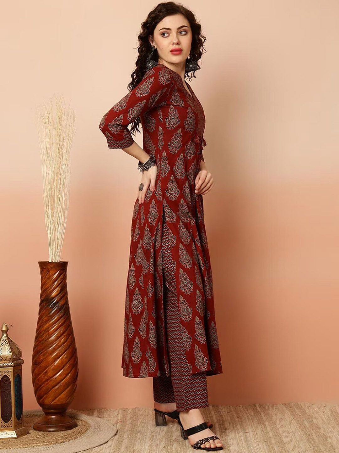 KALINI Ethnic Motifs Printed V-Neck Straight Kurta with Trousers & Dupatta