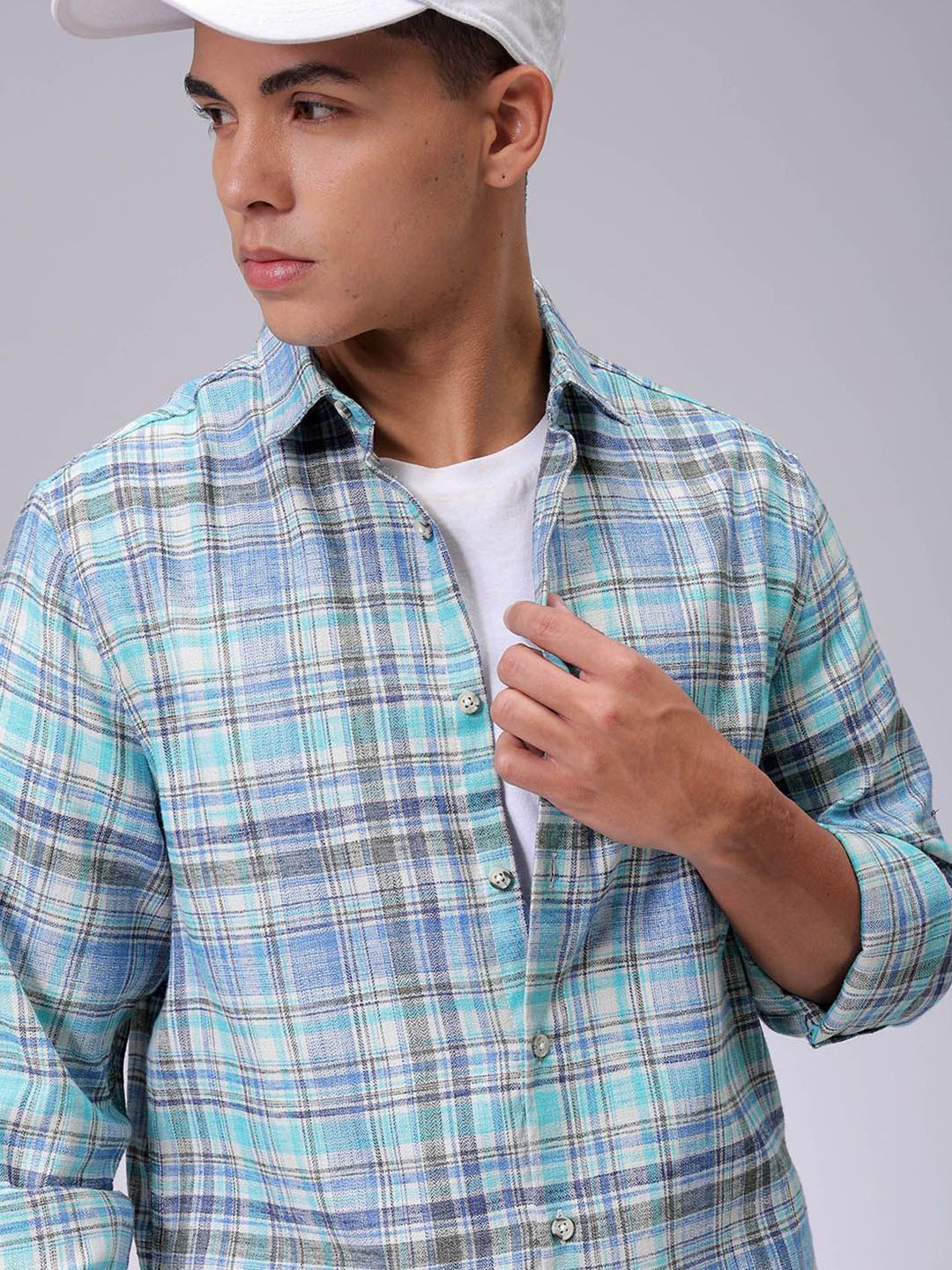 The Indian Garage Co Men Slim Fit Opaque Checked Casual Shirt