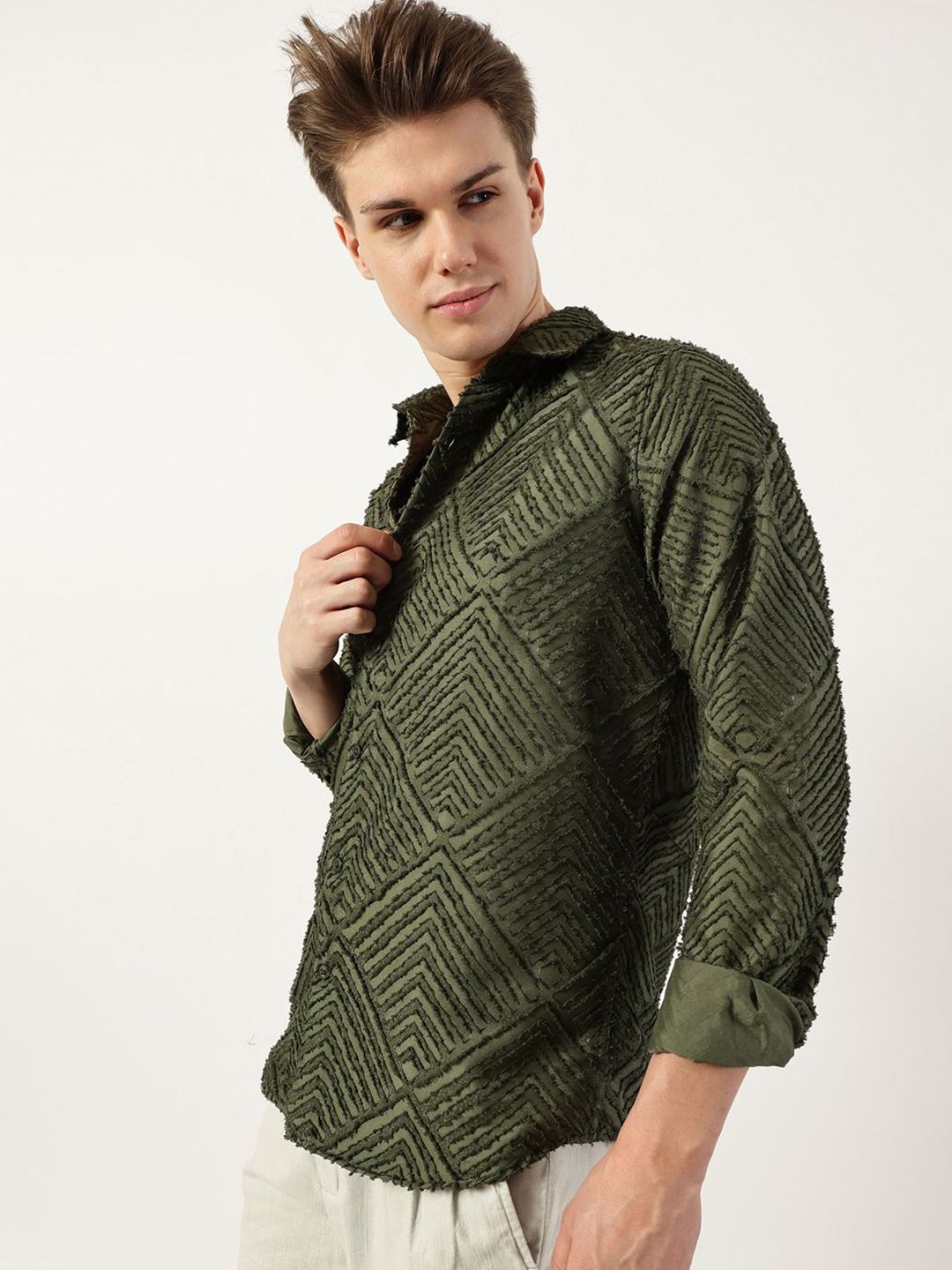 Thomas Scott Men Premium Spread Collar Textured Solid Slim Fit Casual Shirt