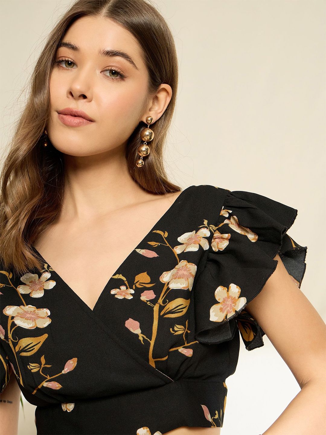 Berrylush Floral Print Ruffles Styled Back Crop Top