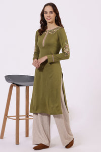 W Floral Embroidered Round Neck Straight Kurta