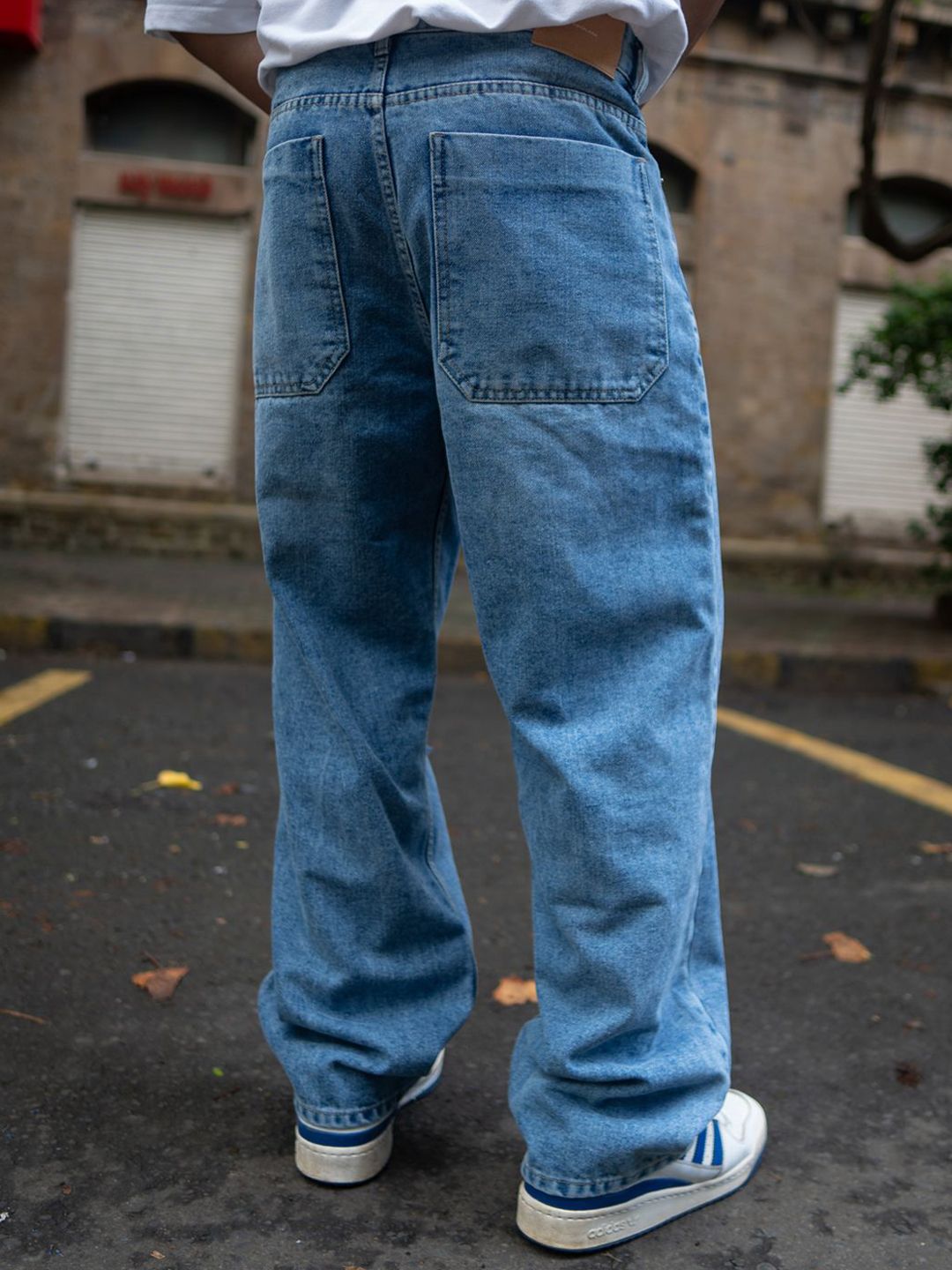 Powerlook Men Cotton Relaxed Fit Slash Knee Jeans