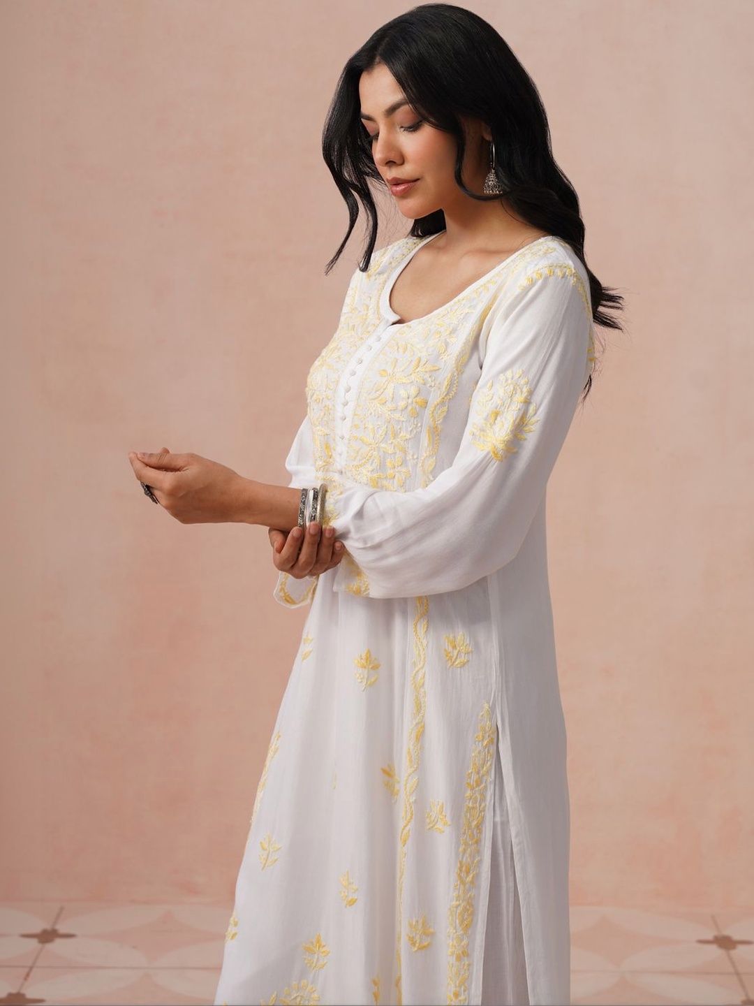 House of Chikankari Women Embroidered Chikankari Kurta