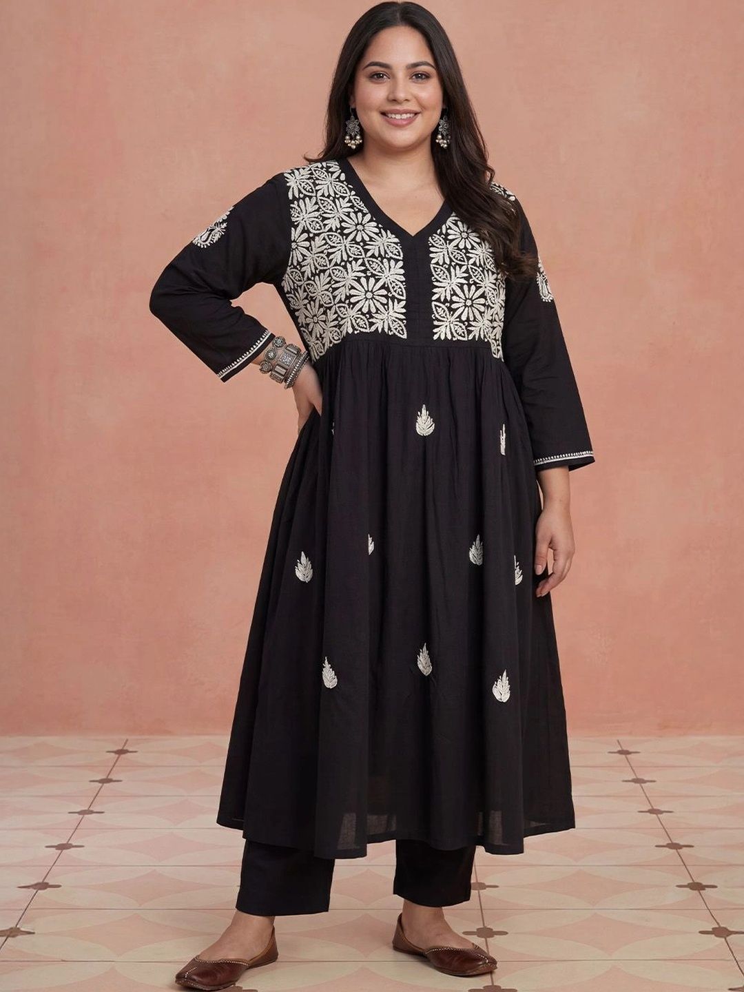 Rumah Wanita Chikankari Kerja Benang Sulam Anarkali Kurta
