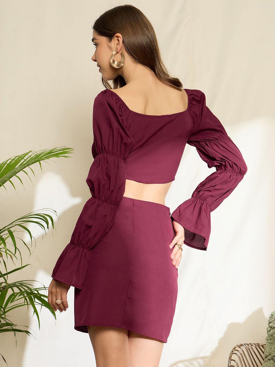Berrylush Maroon V-Neck Top With Skirt