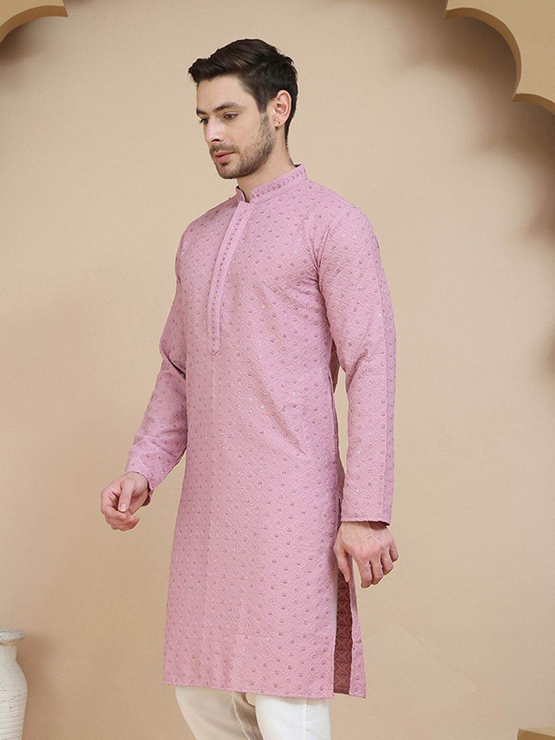 Jompers Men Geometric Embroidered Sequinned Kurta