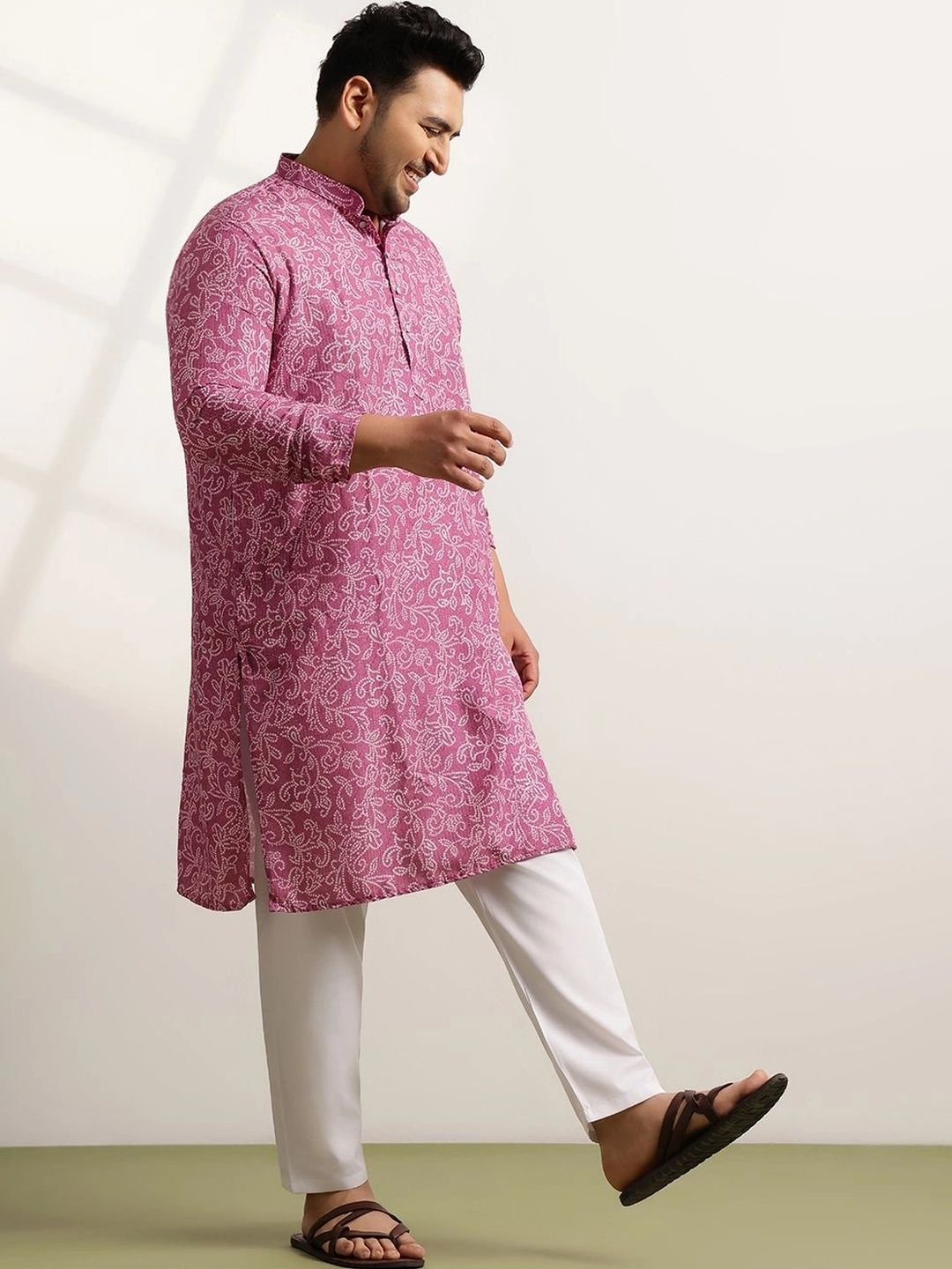 SOJANYA PLUS Men Ethnic Motifs Printed Regular Kurta with Trousers