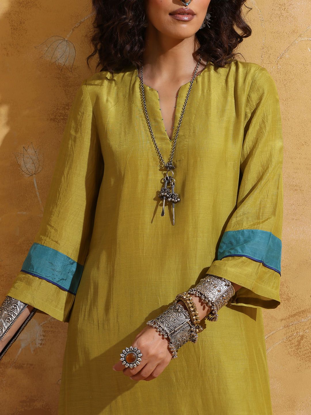 trueBrowns Women Lime Muslin Silk Straight Maxi Dress