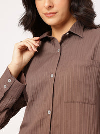 DressBerry Chic Slit Textured Midi Shirt Dress