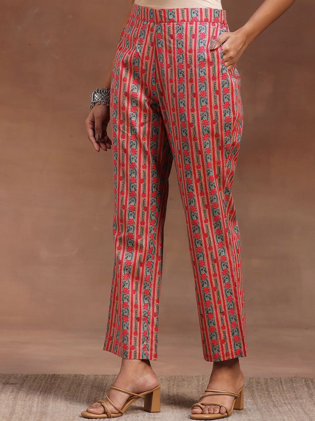 Libas Floral Printed Pure Cotton Kurta with Trousers & Dupatta