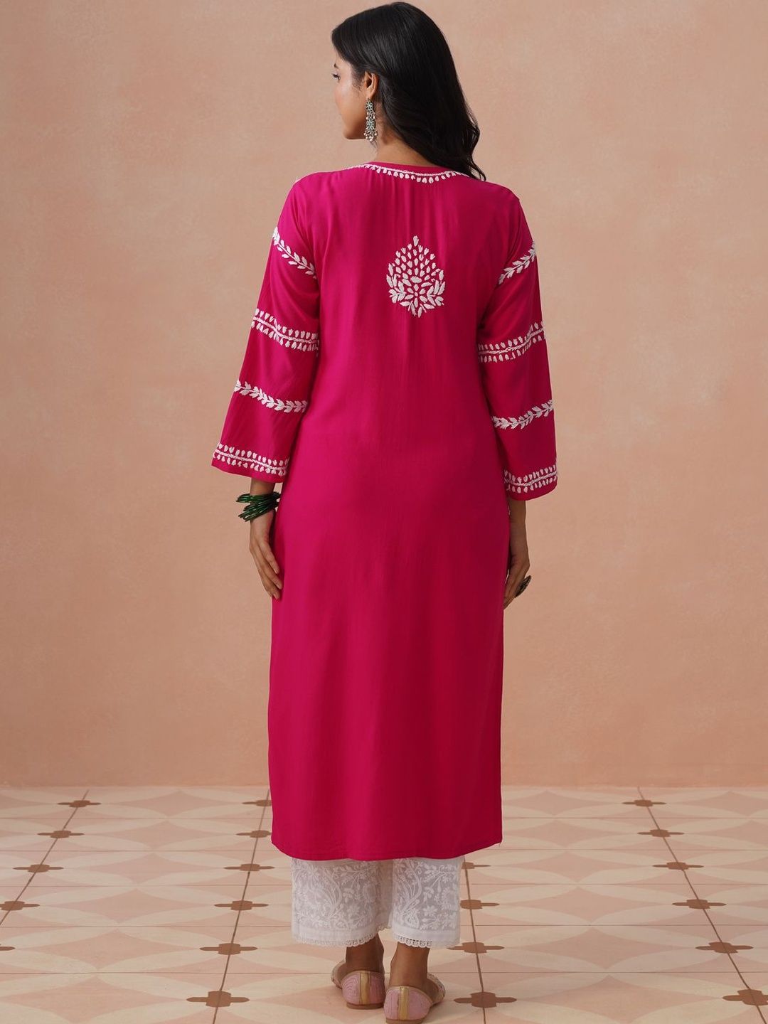 House of Chikankari Women Ethnic Motifs Embroidered Keyhole Neck Chikankari Kurta