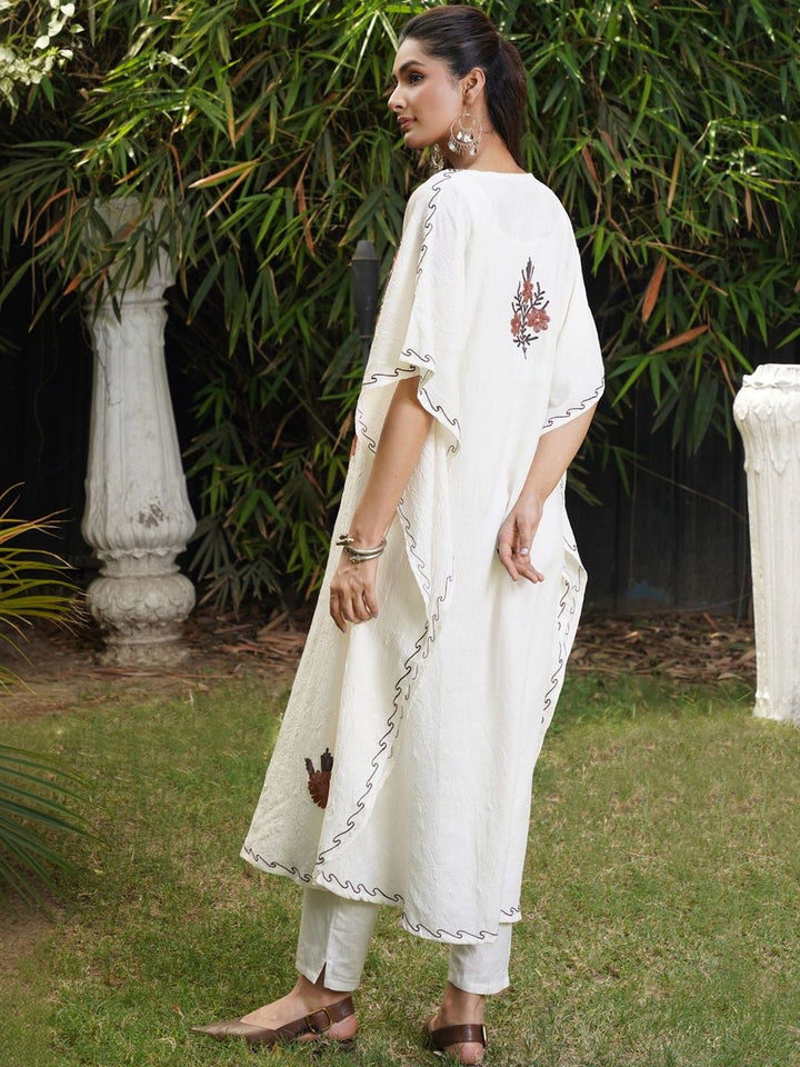 House of Chikankari Women Floral Embroidered Thread Work Crepe Kaftan Kurta