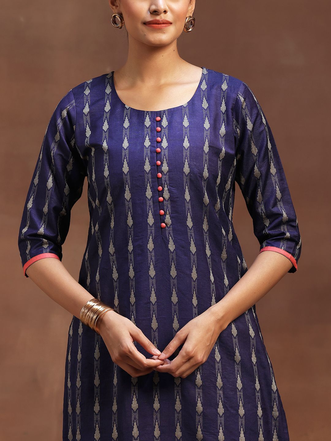 Motif Etnik Libas Tenunan Rekaan Kurta Lurus dengan Salwar & Dupatta