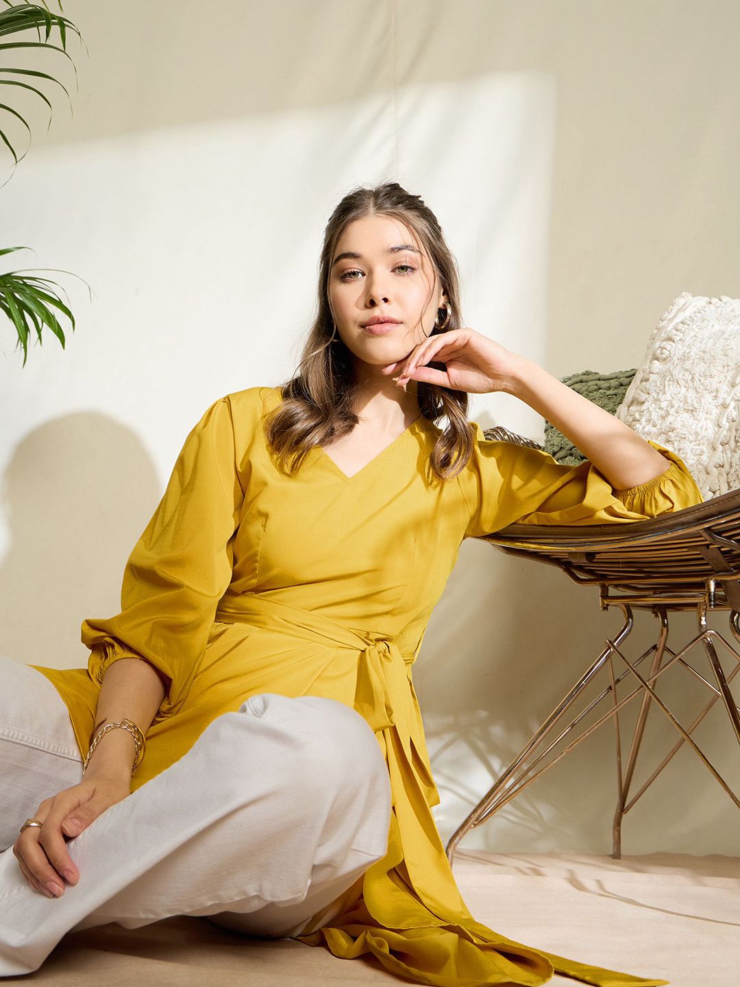 Berrylush Women Bishop Sleeves High-Low Top