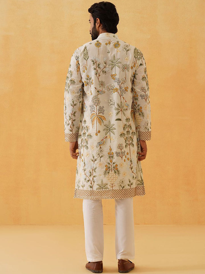 SOJANYA LUXE Men Embroidered Thread Work Georgette Kurta