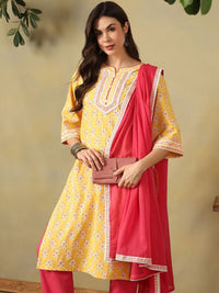 Mamicha Women Ethnic Motifs Printed Regular Thread Work Pure Cotton Kurta with Trousers & With Dupatta