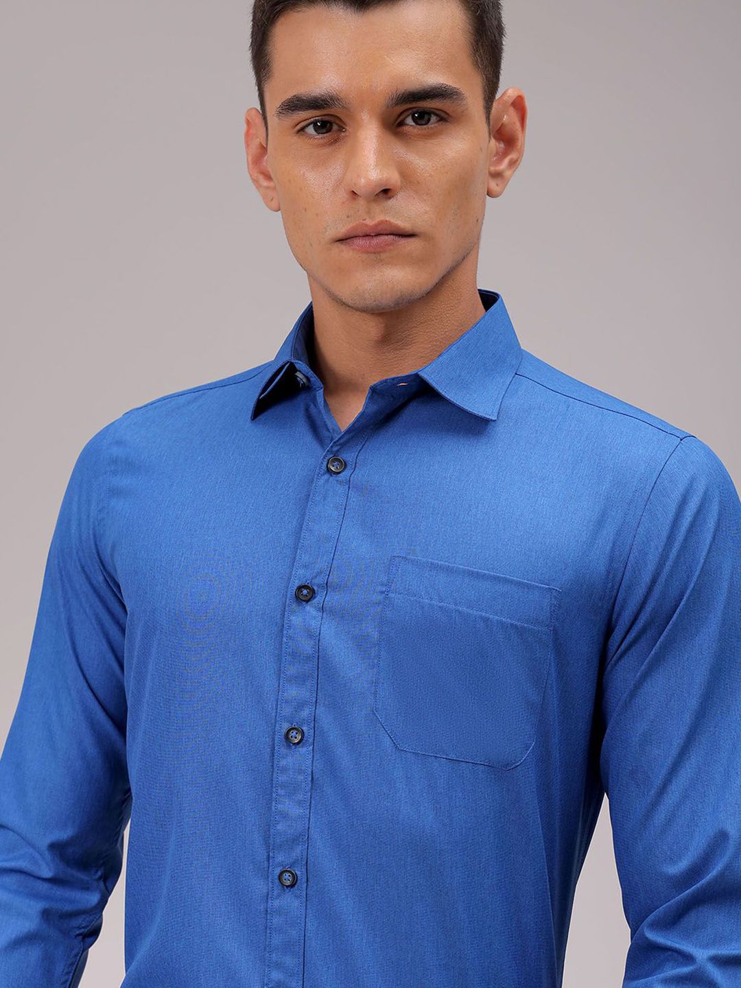 The Indian Garage Co. X Luxe Men Cutaway Collar Solid Slim Fit Formal Shirt