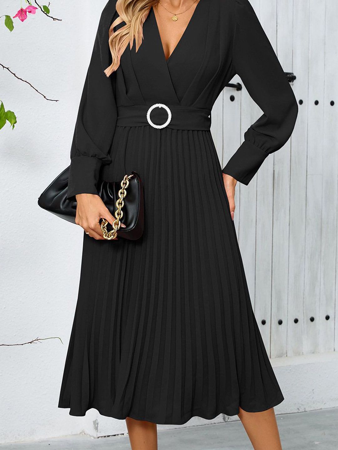 all about you Women V Neck Cuffed Sleeves A-Line Dress