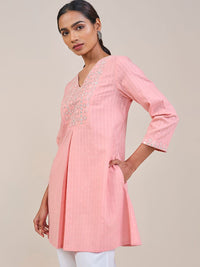 Global Desi Women Cotton V Neck Pink Tunic