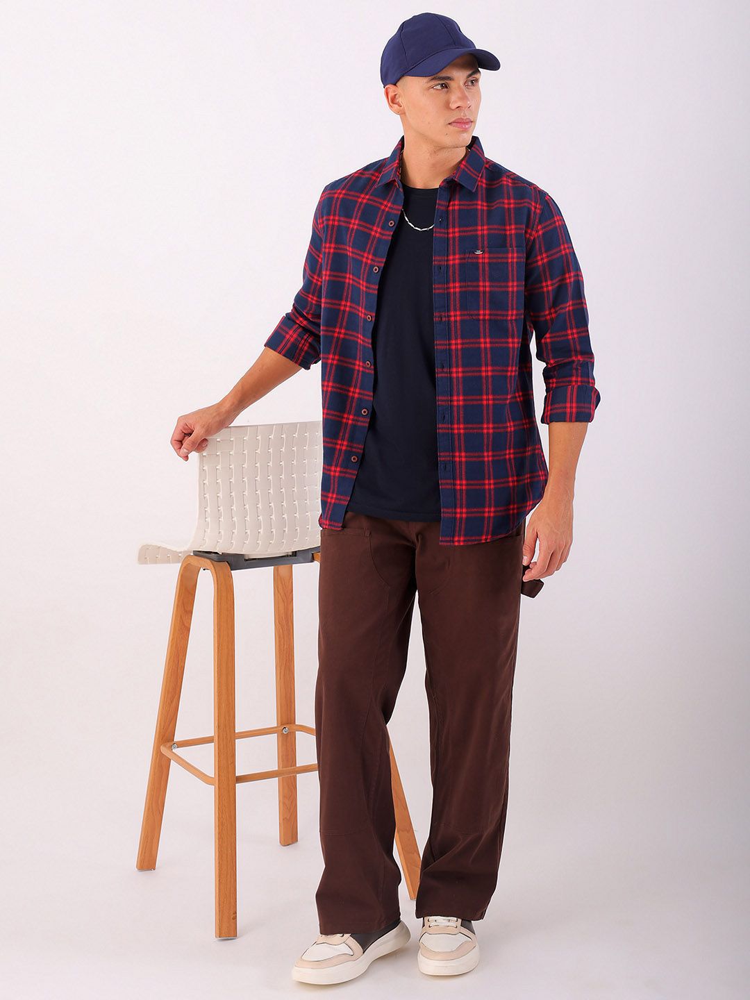 The Indian Garage Co Men Spread Collar Checked Slim Fit Casual Shirt