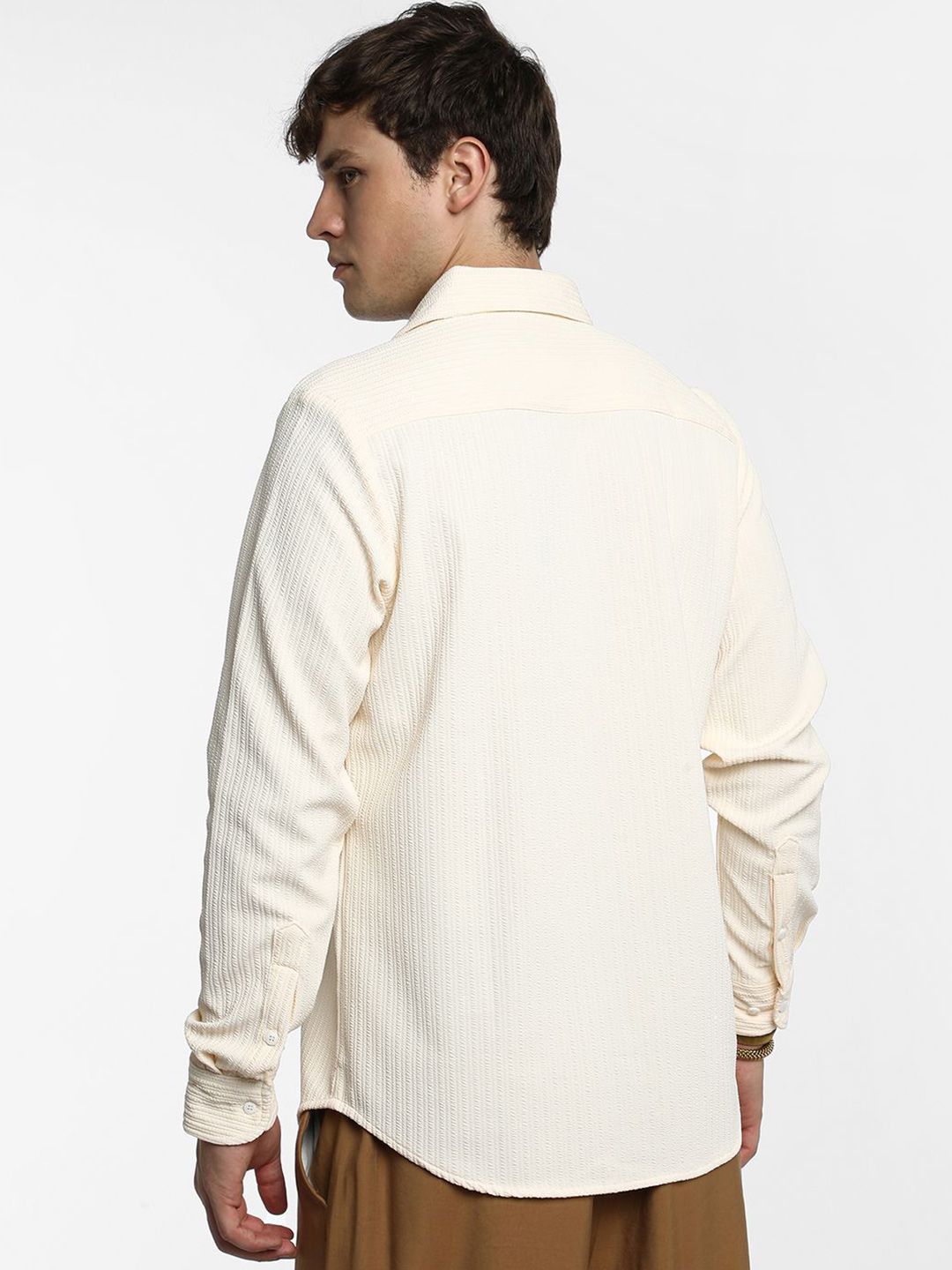 Campus Sutra Men Comfort Spread Collar Textured  Casual Shirt