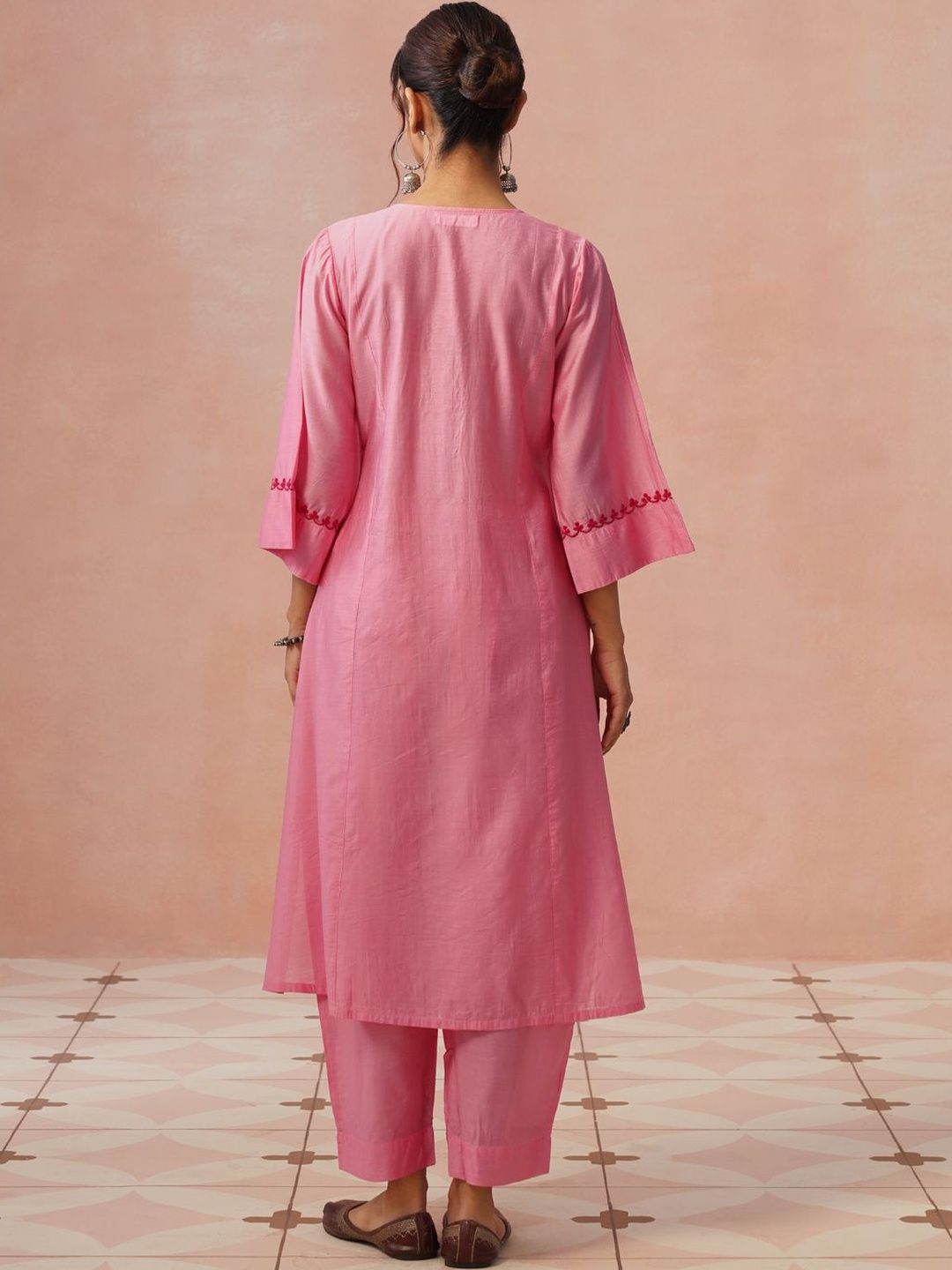 Rumah Chikankari Kurta Chikankari Biasa Wanita dengan Seluar