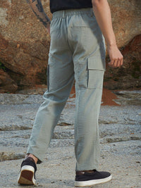 Campus Sutra Men Comfort Pleated Mid-Rise Cargos