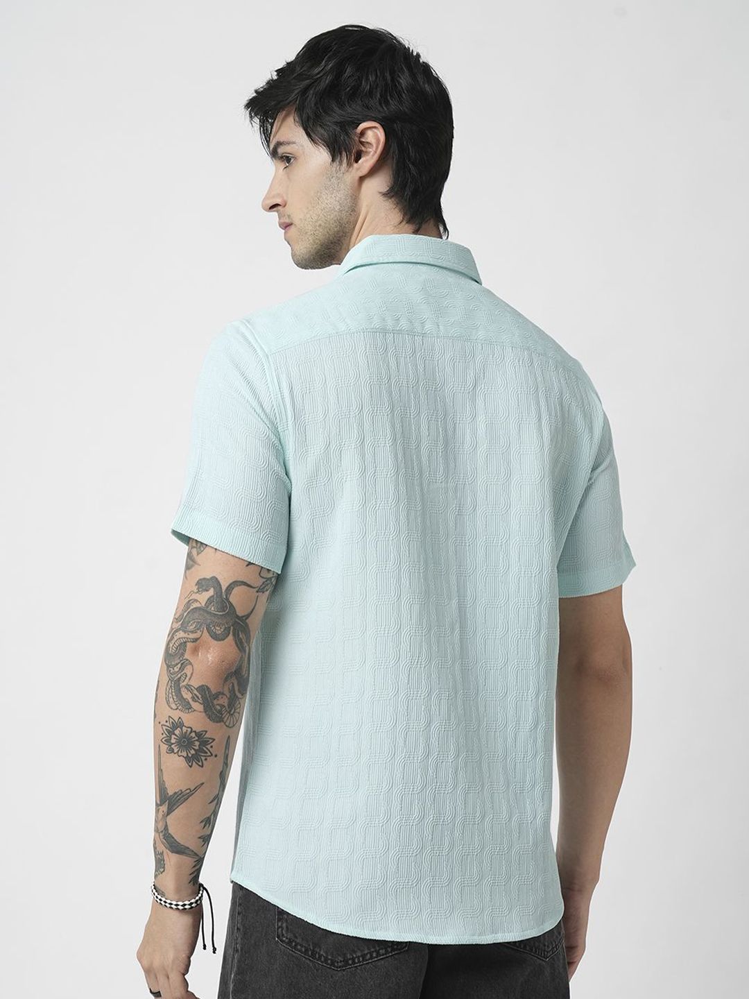 VASTRADO Men Classic Spread Collar Solid Slim Fit Casual Shirt