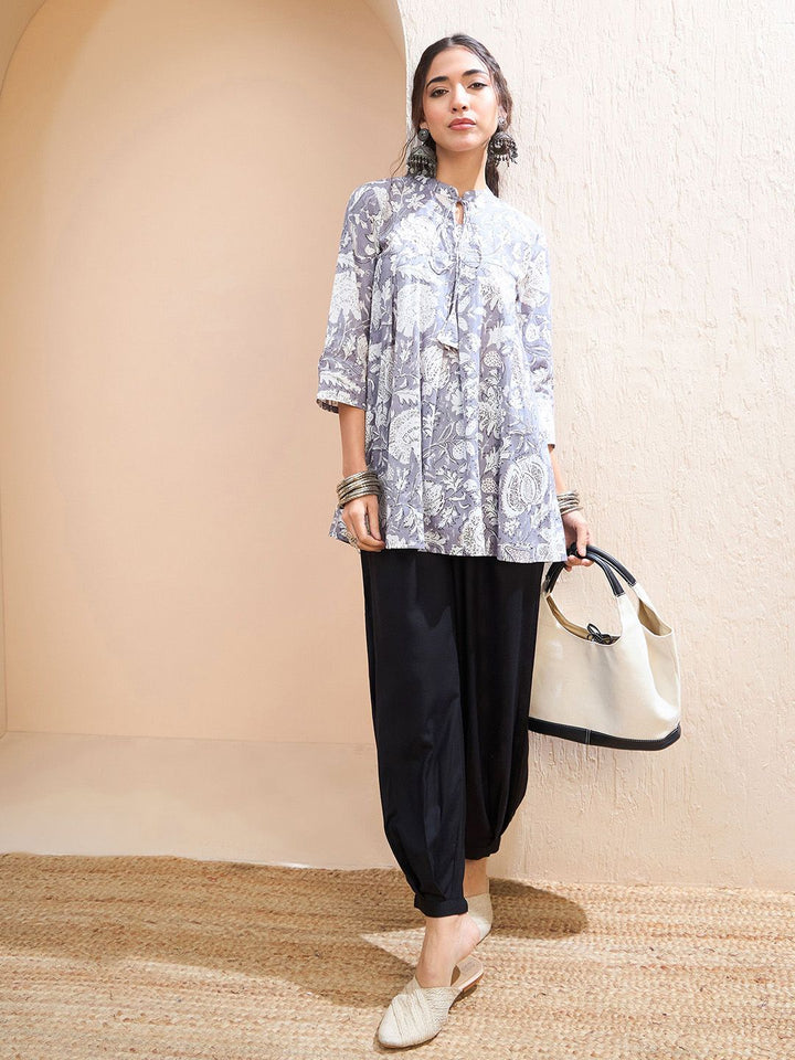 Shae by SASSAFRAS Floral Printed Pure Cotton Kurti