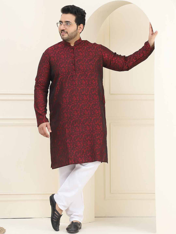 SOJANYA PLUS Floral Woven Design Straight Kurta