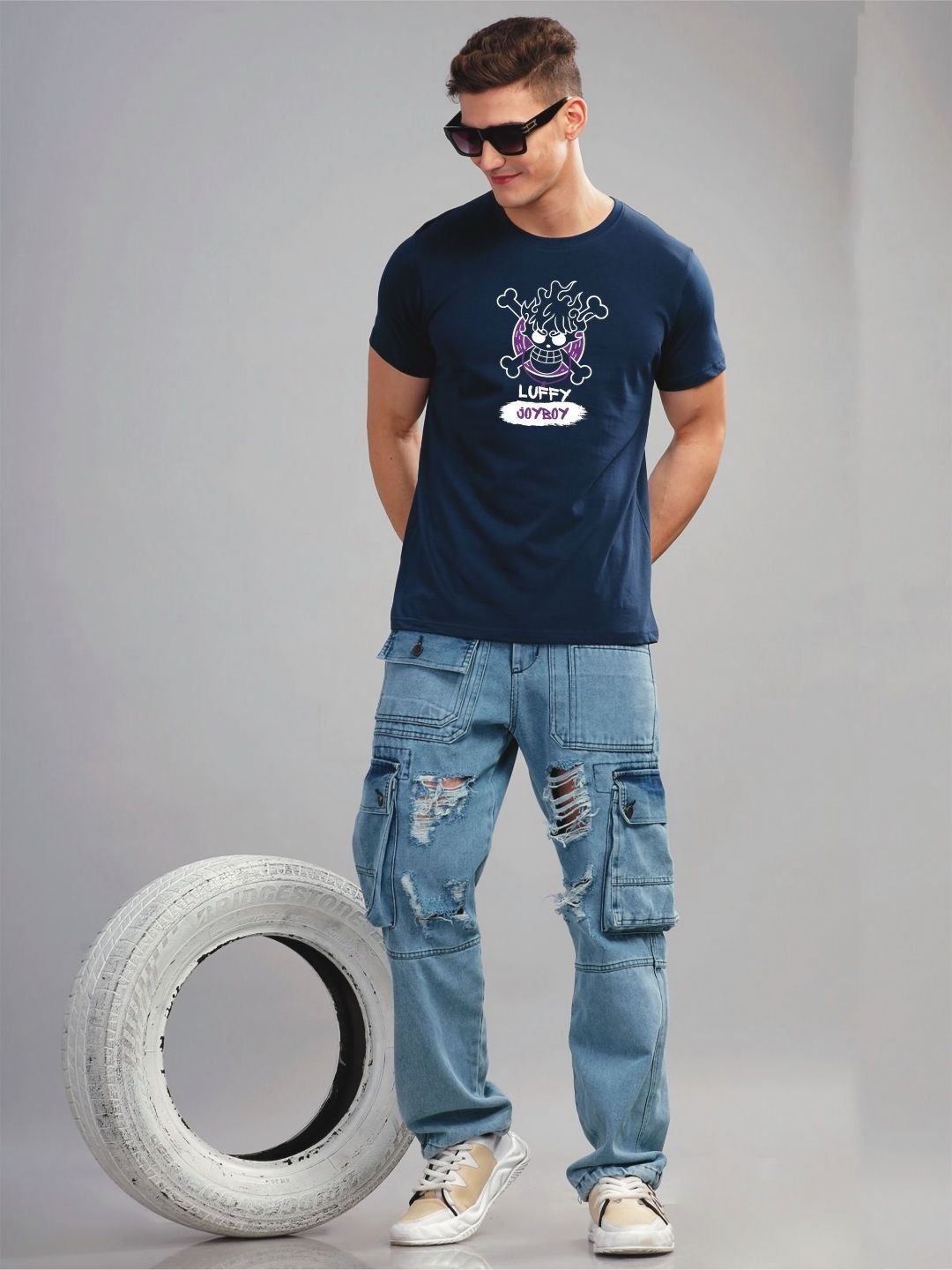 ADRO Men Printed Applique T-shirt