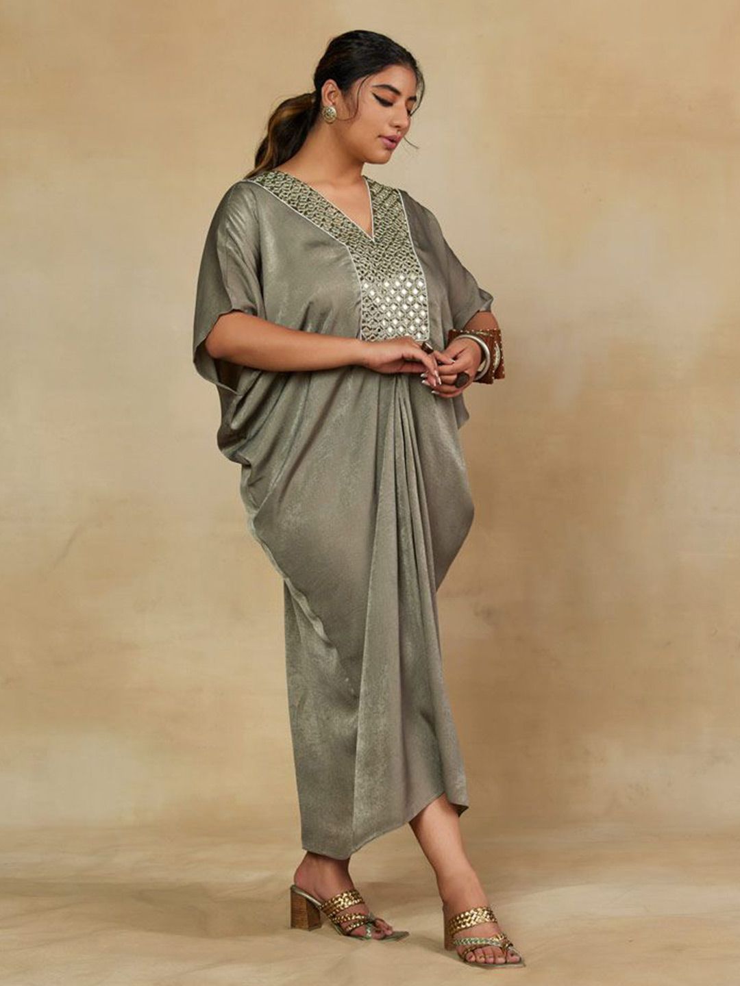 Mamicha Women Embellished V-Neck Kimono Sleeves Kaftan Maxi Dress