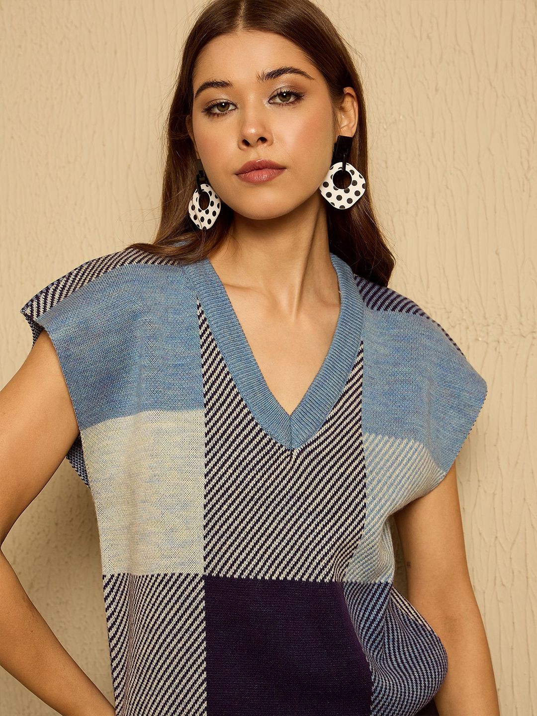 Berrylush Women Checked Sweater Vest