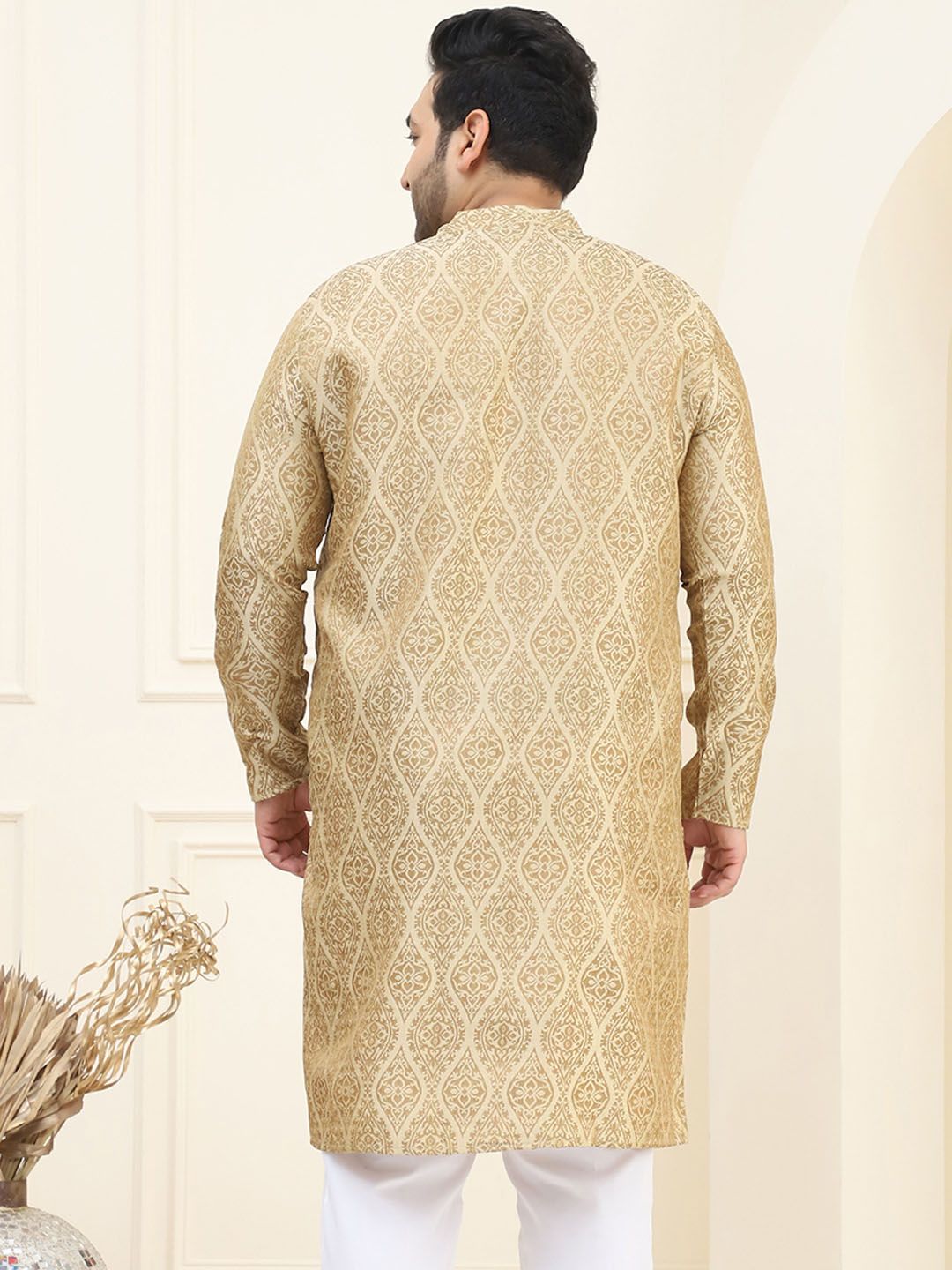 SOJANYA PLUS Ethnic Motifs Woven Design Band Collar Straight Jacquard Kurta